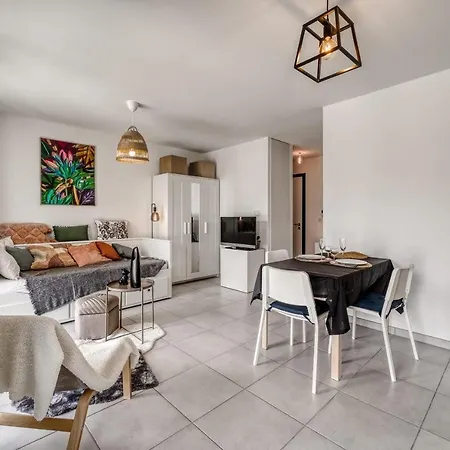 Emergence - Beautiful Studio For 2 People Balcony And Garage Annecy Exterior photo