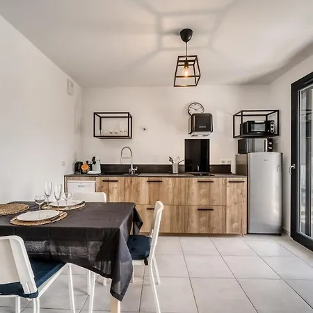 Emergence - Beautiful Studio For 2 People Balcony And Garage Annecy Exterior photo