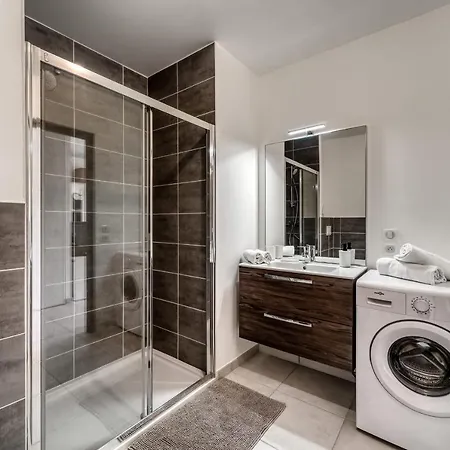 Emergence - Beautiful Studio For 2 People Balcony And Garage Annecy Exterior photo